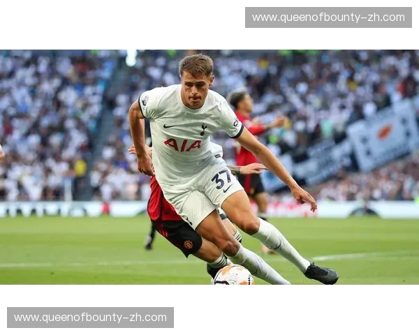 范德松因个人原因缺席 摩纳哥防守体系需要临时调整